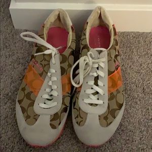 CUTE COACH SNEAKERS, Size 11